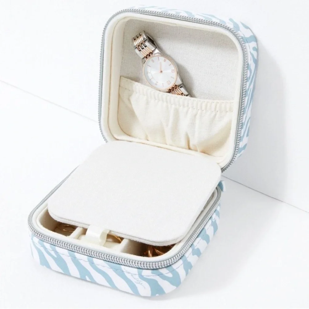Milly Zippered Traveling Jewelry Case With Mirror